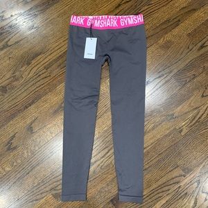 New Gymshark Fit Leggings Charcoal / Hyper Pink Women’s Size Small